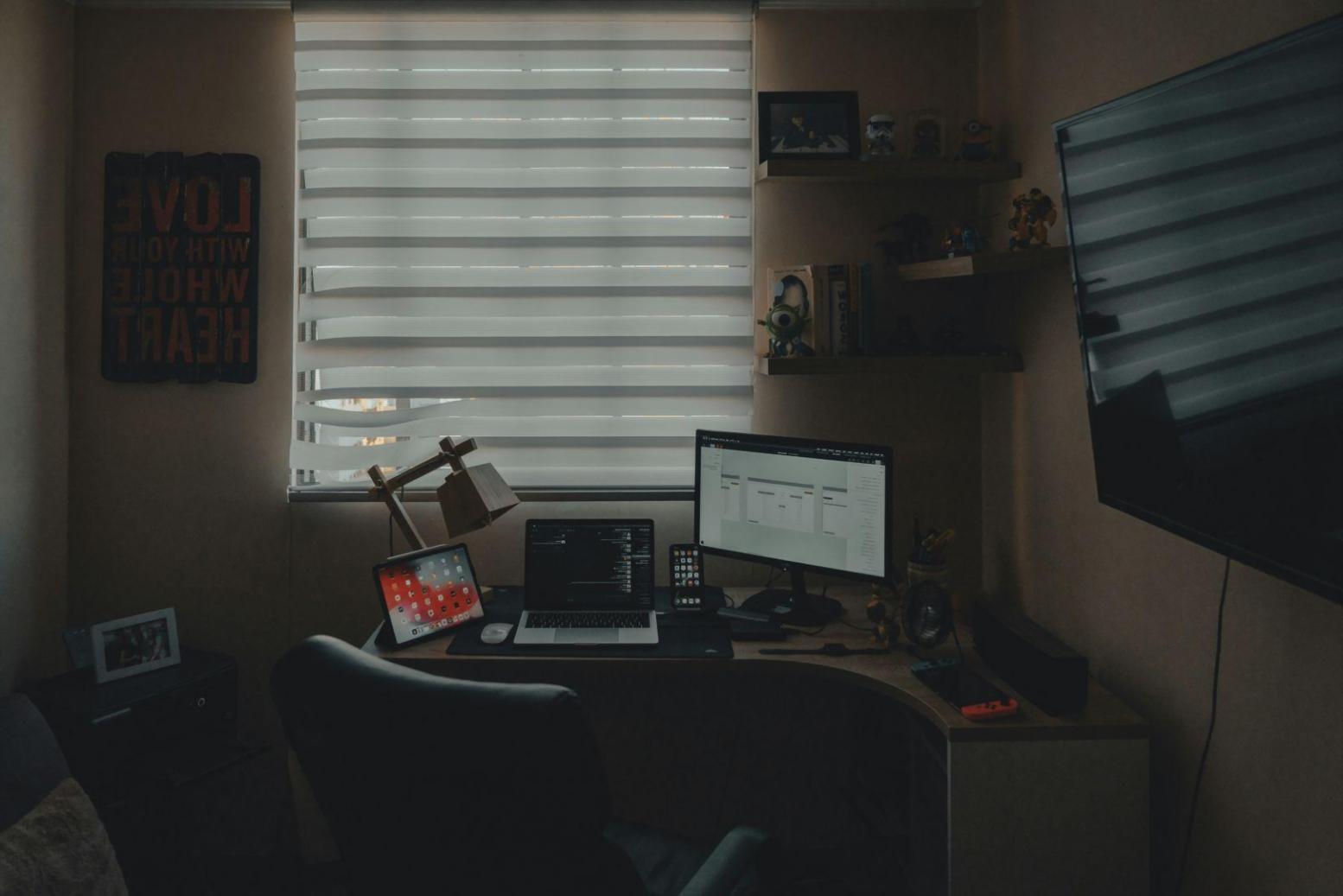 Financial data analysis and trend evaluation